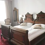 Atrium Hotel 3*