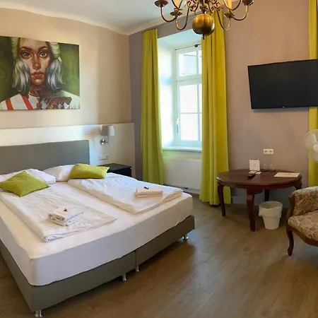Urban 3*